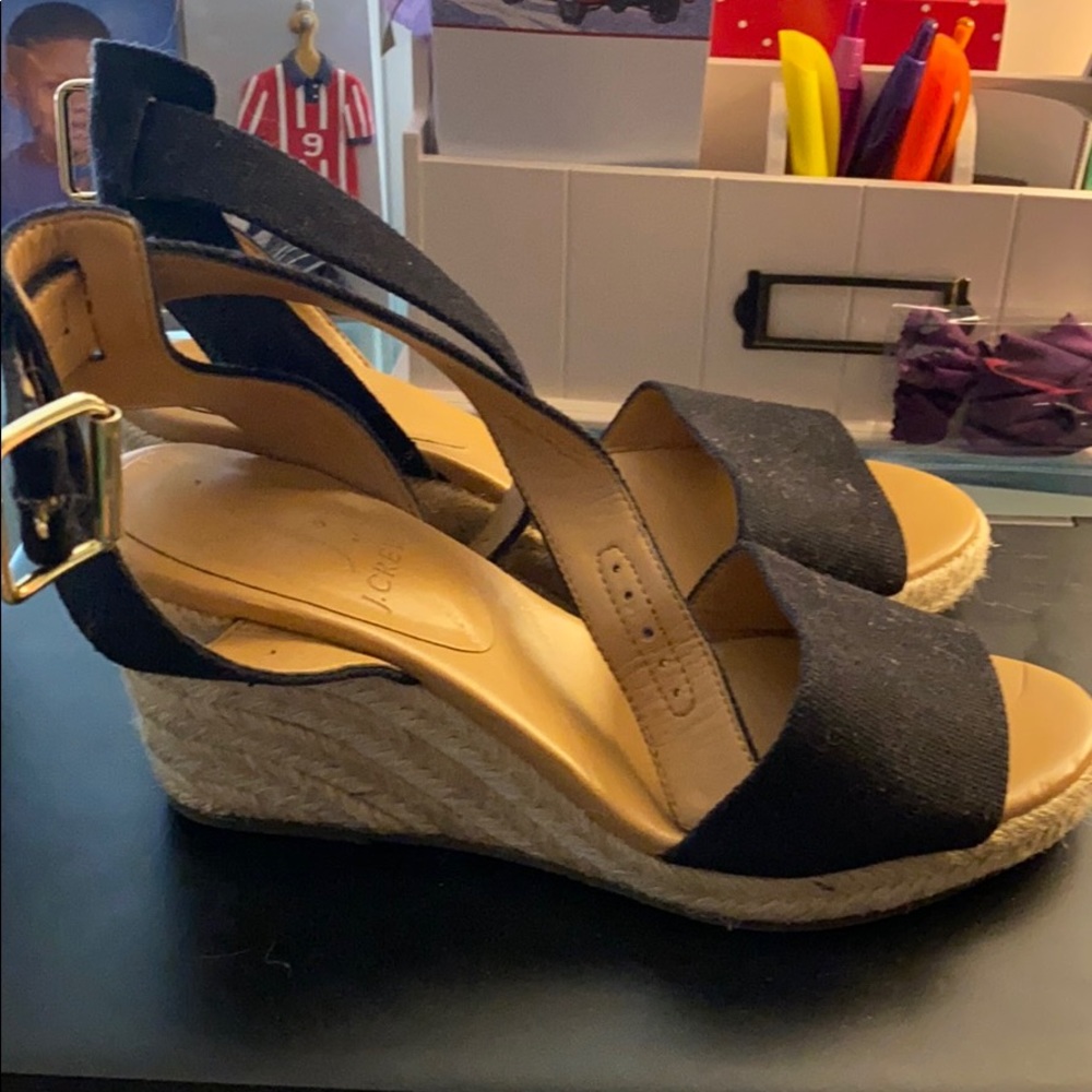 J Crew Wedge Heel 7.5 espiraladas black